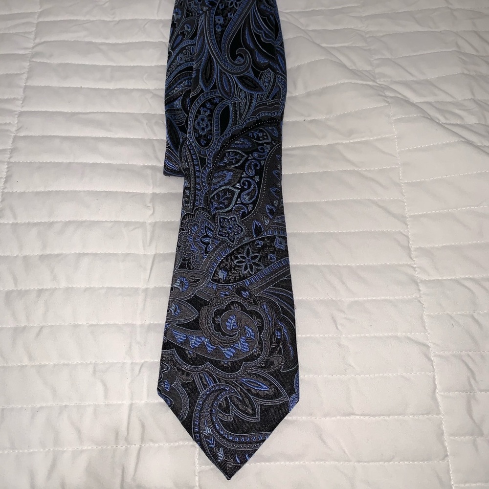 Black blue paisley tie